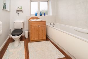 BATHROOM- click for photo gallery